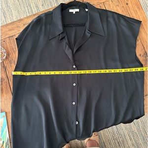 NEVER WORN black silk Vince top size XXL